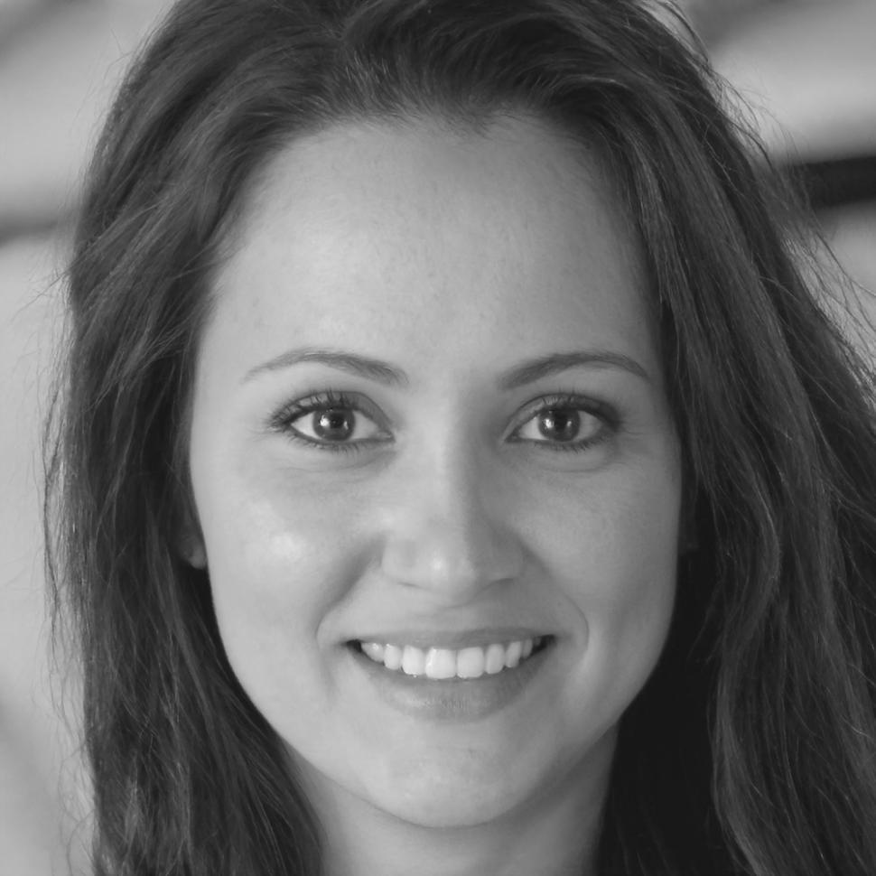 Portrait professionnel de Léonie Dubois, responsable architecture système